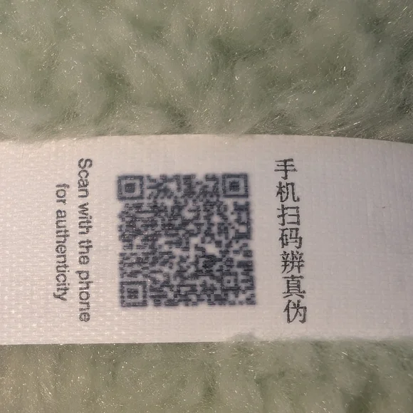 Exciting Macaron - Green Grape - Labubu Pop Mart - Picture 8 of 12